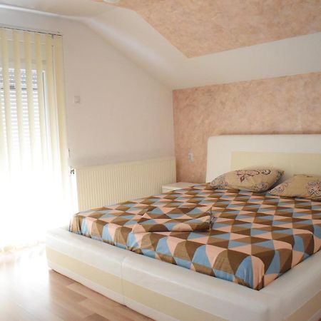Apartments Holiday Vranje Exteriör bild