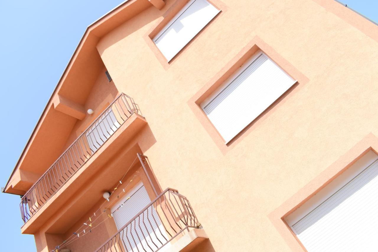 Apartments Holiday Vranje Exteriör bild